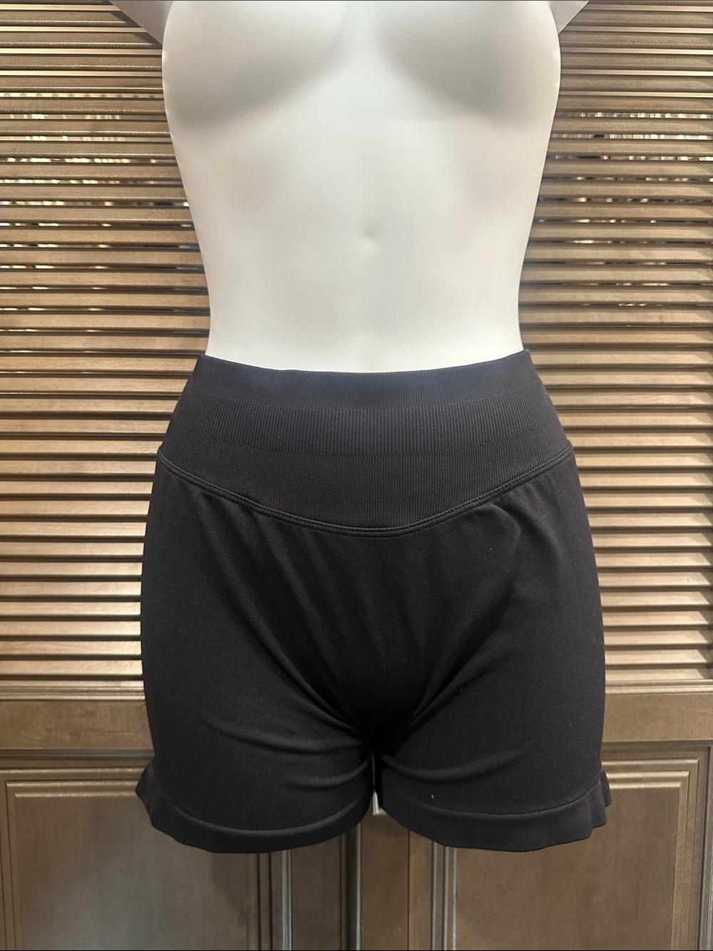 High-Rise Black Women's Active 2 Shorts